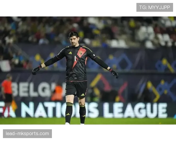 库尔图瓦术后恢复进展顺利,预计逐步重返训练 库尔图瓦术后恢复进展顺利,预计逐步重返训练