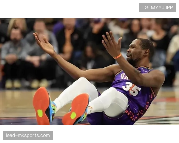 勒布朗连续季后赛关键挡拆助攻率提升明显拉开进攻空间