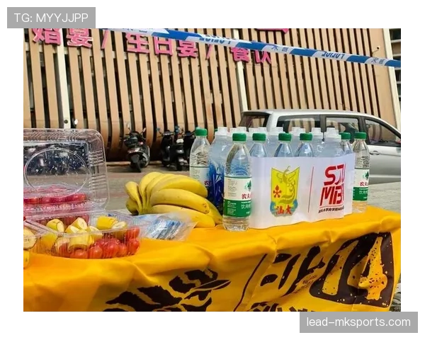 覃海洋家的冰箱里居然塞满了能量胶，连饮料都没地方放？